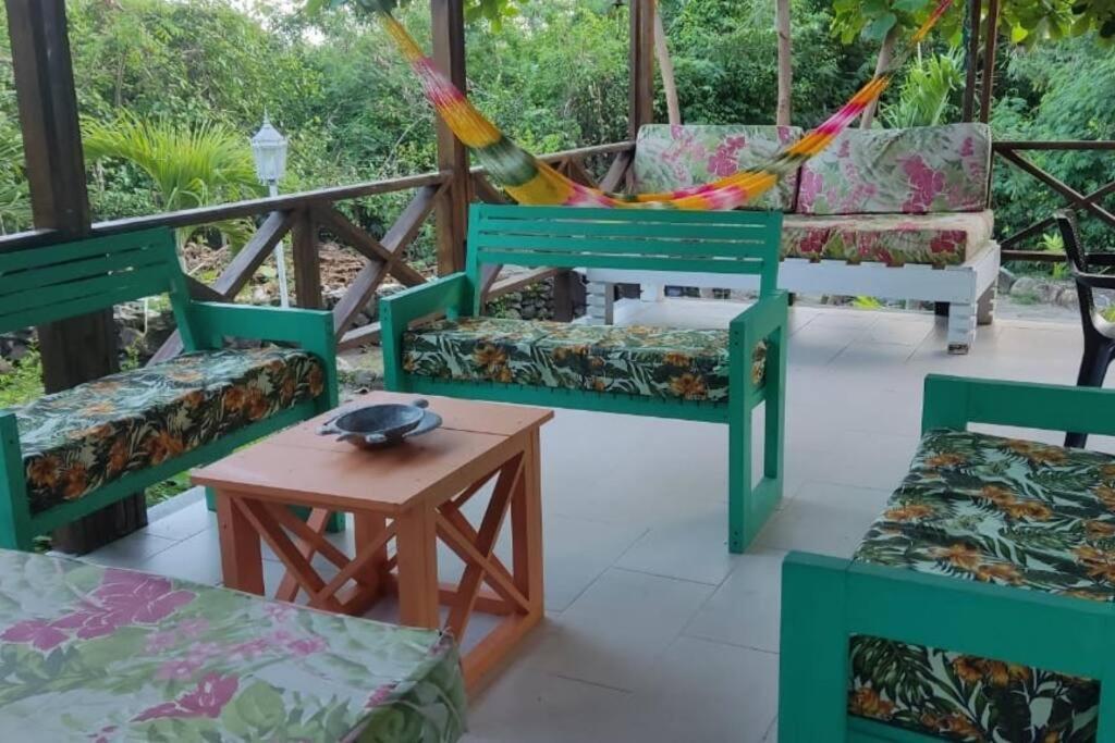 Mi Hermosa - Casa Islena A 70 Metros De La Playa Archibolds 外观 照片